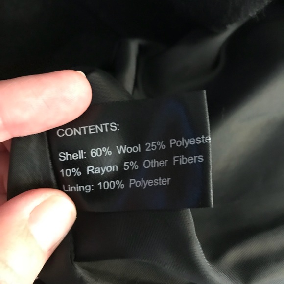 Wool coat - Picture 8 of 10